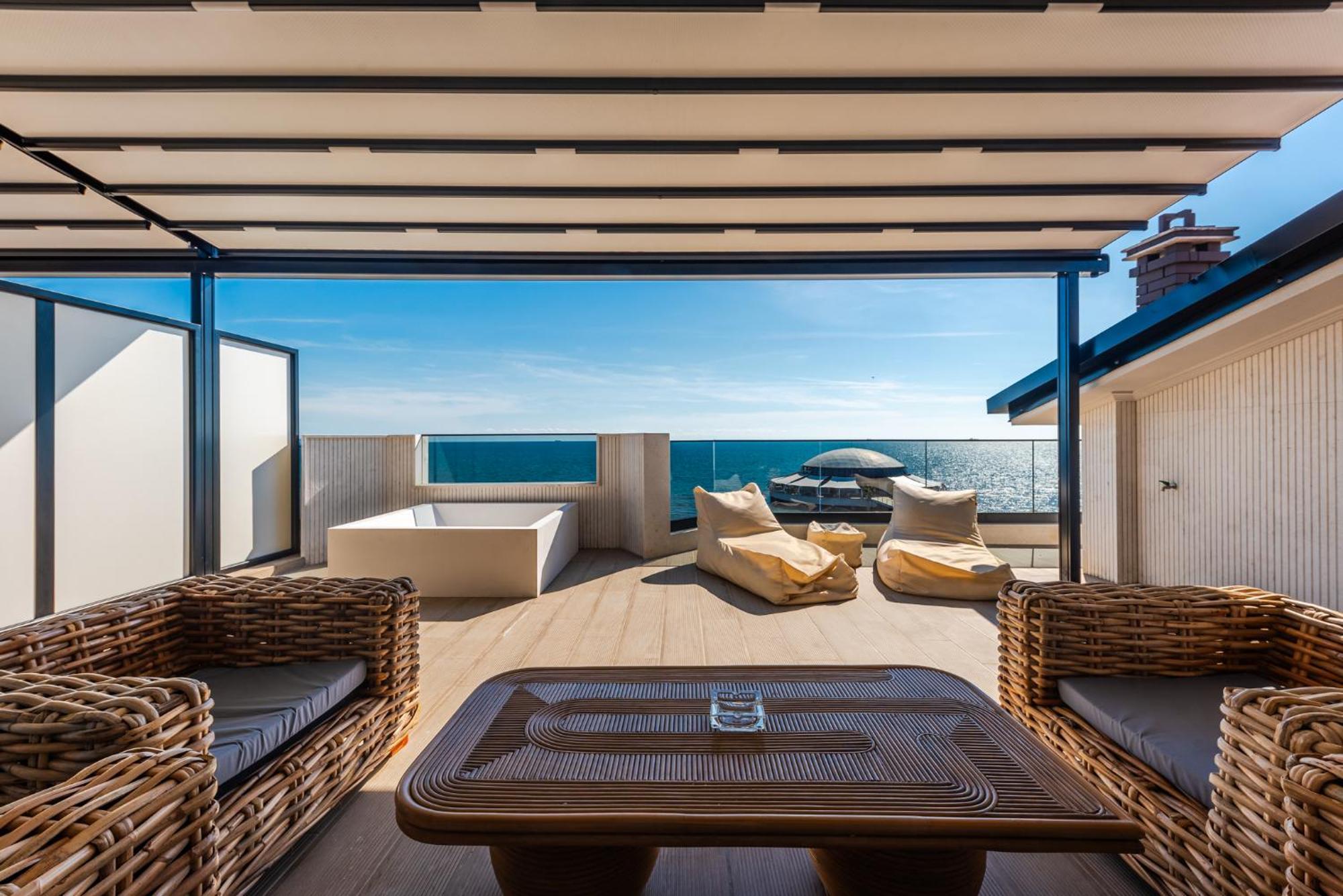 Sea View Eldo