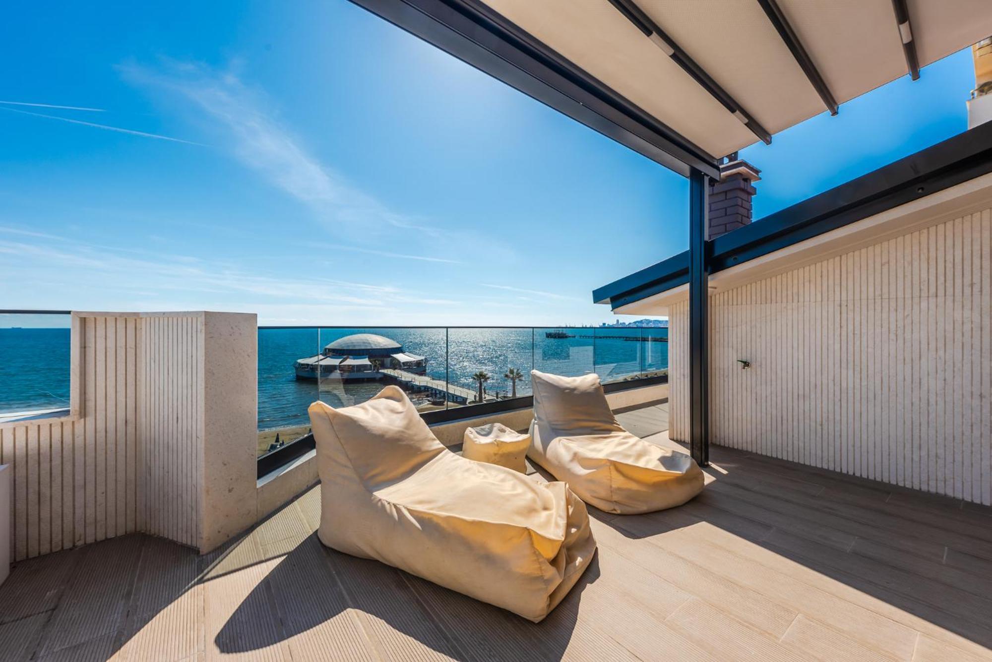 Sea View Eldo Holiday home