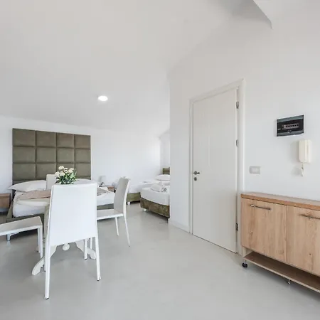 Sea View Apartments Eldo Durrës Habitación foto